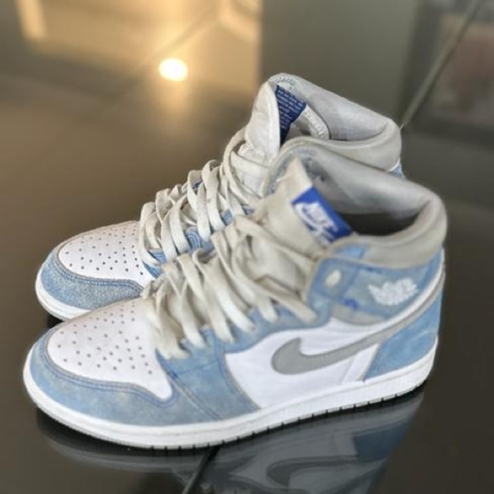 Pre-worn in excellent condition, Nike Jordan Hyper Royals
